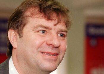 Former Gordon Brown spin doctor Charlie Whelan to stand for Scottish Labour