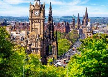 SNP and Greens in Edinburgh council coalition talks as historic deal looms