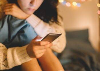 Two thirds of young people believe social media should be banned for under 16s, poll finds