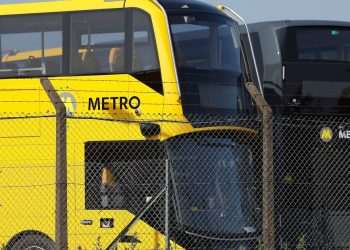 Buy British buses to save 400 Scottish jobs at Alexander Dennis, says MP