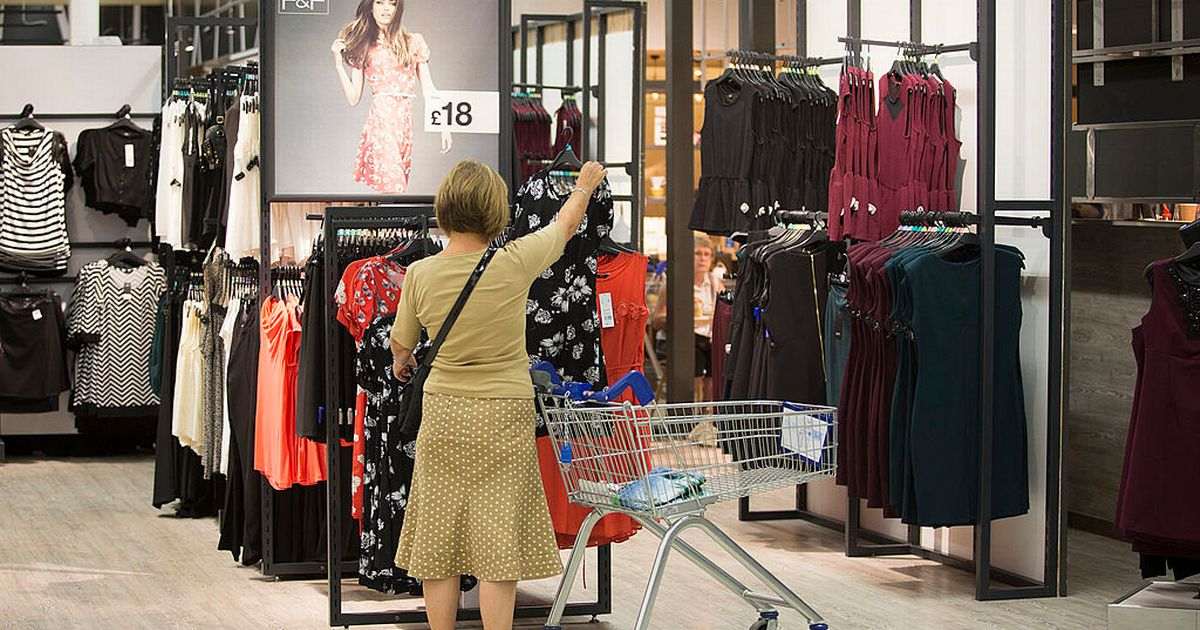 Tesco shoppers ‘run’ to stores for ‘gorgeous’ £29.50 cardigan