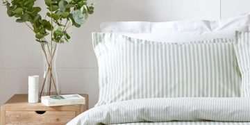 Bedding snob ‘absolutely amazed’ by under £30 stylish duvet set ‘like a warm hug’