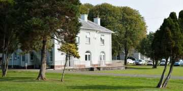 School to reopen after parents buy lease