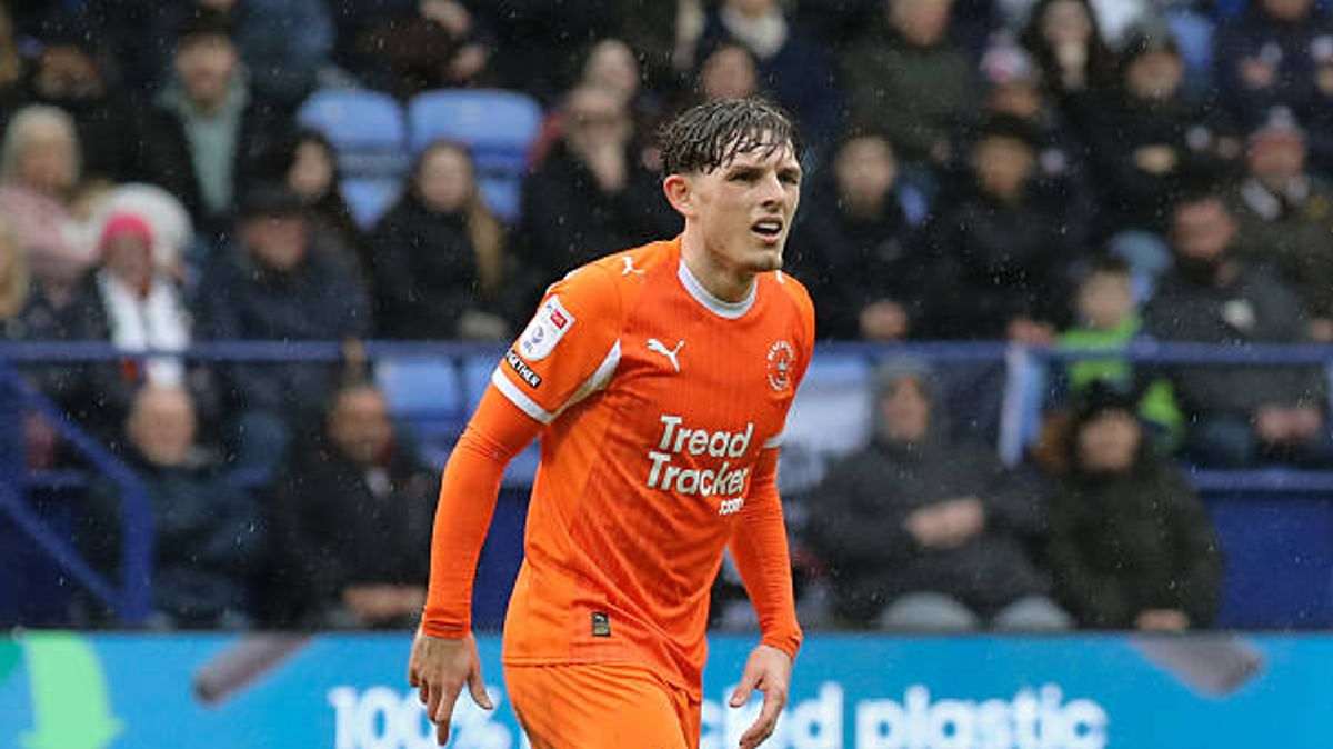 Leighton Clarkson struggles as ex Aberdeen man sees Blackpool boss make honest admission