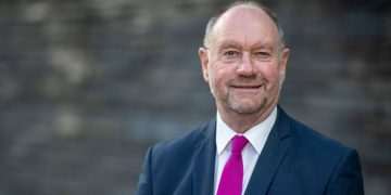 Major review to look at all options for Wales’ struggling universities including mergers
