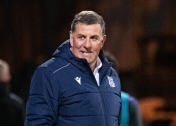 Mark McGhee readies Dundee for fight to the finish as he insists St Johnstone are ‘feeling the pressure’