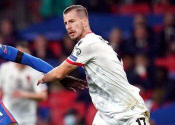 Ylber Ramadani offered Aberdeen transfer advice from Sergio Porrini as Jim Goodwin nears first summer signing