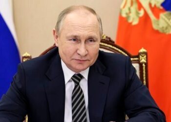 Vladimir Putin ‘could be ousted’ in secret plot by inner circle, ex-CIA chief says