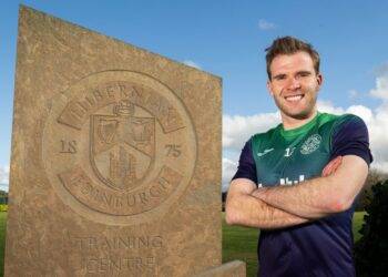 Chris Cadden asks poignant Hibs question as twin brother just one of numerous reasons to sign new deal