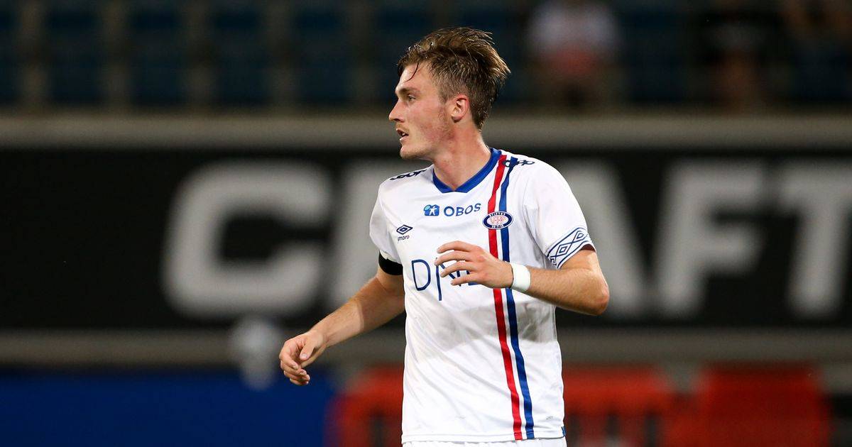 Neil Critchley admits new Hearts signing is injured as he reveals plan to get him up and running for Tynecastle arrival