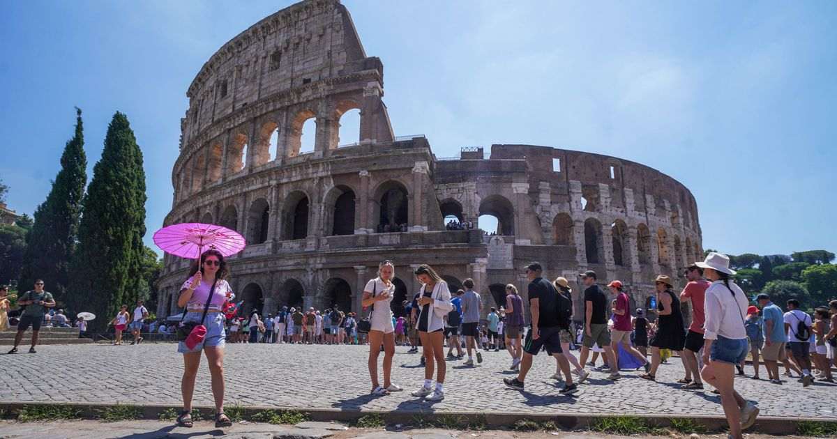 Temperatures to soar in the UK as holiday hotspots experience intense heatwaves