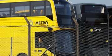 Buy British buses to save 400 Scottish jobs at Alexander Dennis, says MP