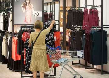Tesco shoppers ‘run’ to stores for ‘gorgeous’ £29.50 cardigan