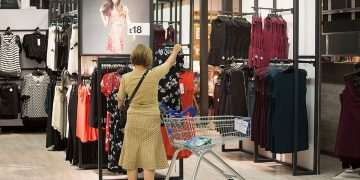 Tesco shoppers ‘run’ to stores for ‘gorgeous’ £29.50 cardigan