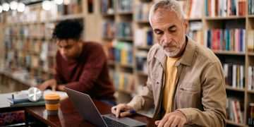 Apple fans rush to buy MacBook for only £99 after 54% price slash