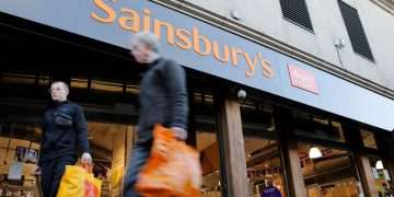 Sainsbury’s ‘gorgeous’ £25 jacket shoppers say is ‘good for all weather’