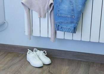 Householders who dry clothes on radiators warned of ‘increased bills’