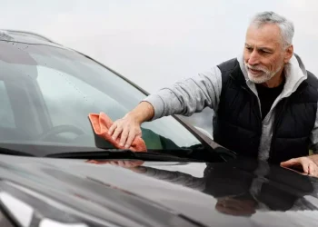 Car windows are ‘streak-free’ when you use de-fogging method that’s worked for years