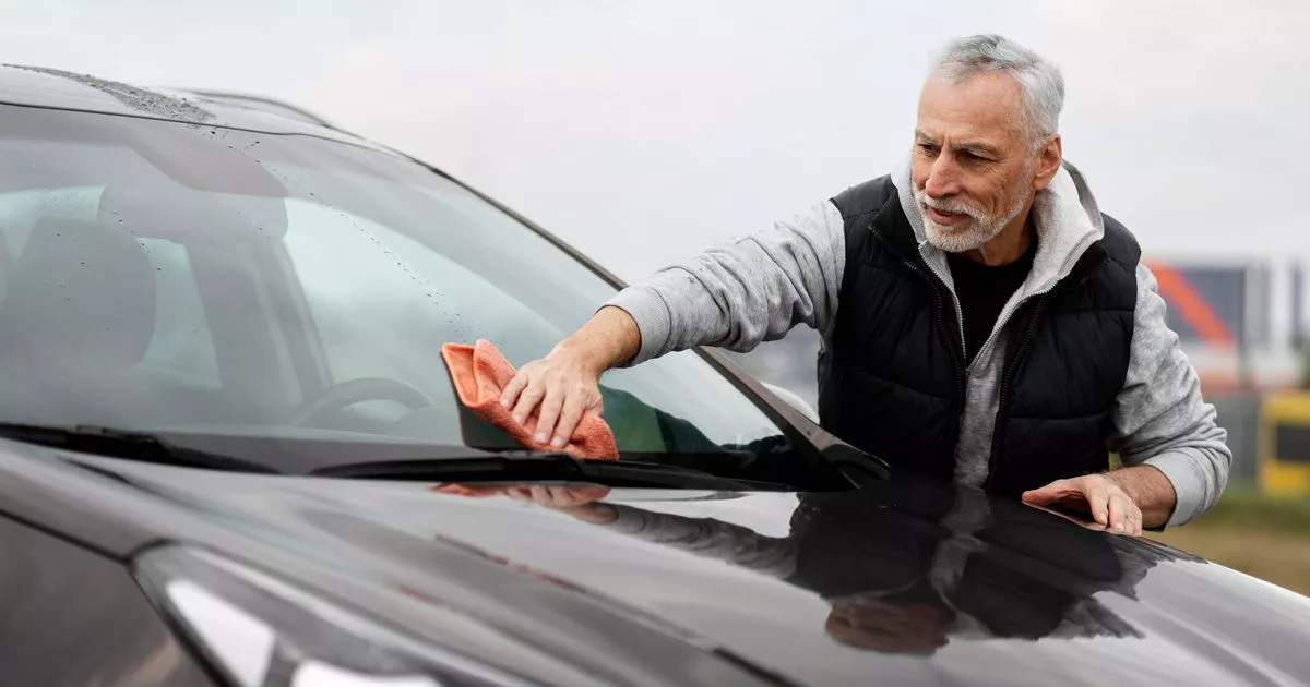 Car windows are ‘streak-free’ when you use de-fogging method that’s worked for years