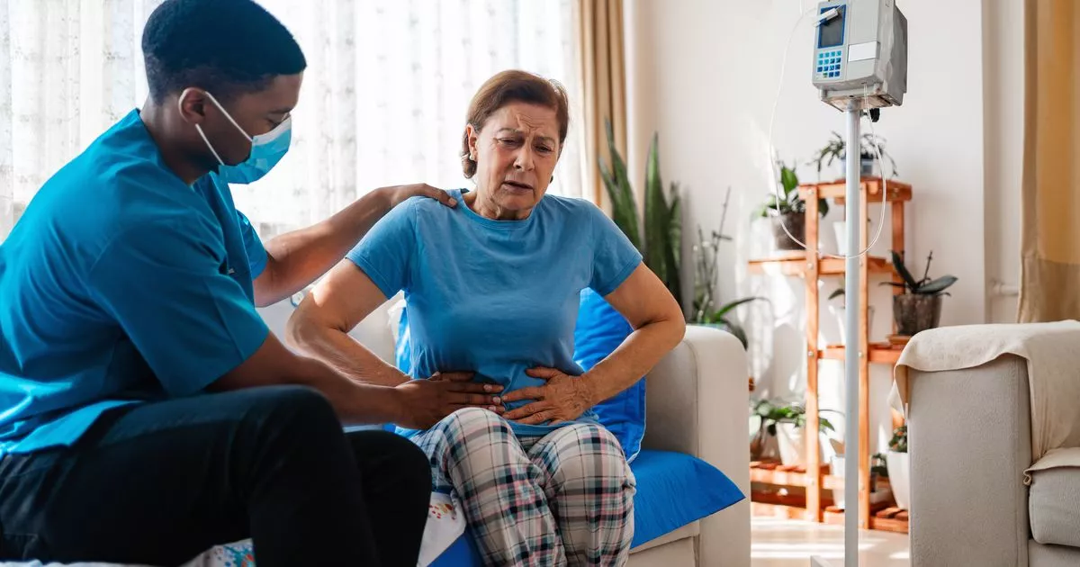 ‘I was diagnosed with bowel cancer at 24, never ignore these 3 symptoms’