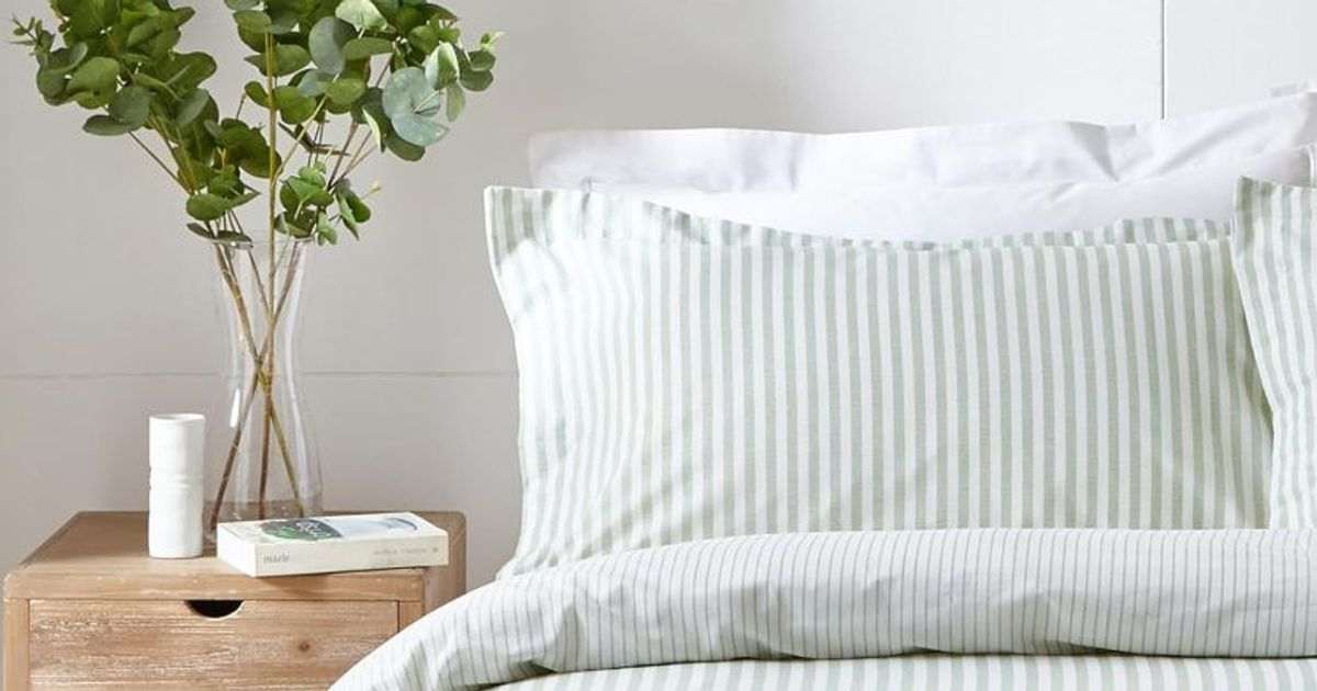 Bedding snob ‘absolutely amazed’ by under £30 stylish duvet set ‘like a warm hug’