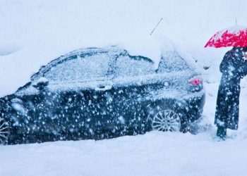 Drivers urged to keep 1 essential in the car this February