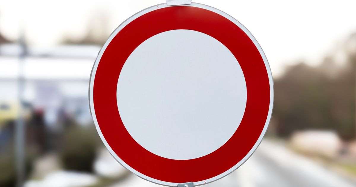 Drivers warned about ‘blank’ circle road sign under Highway Code