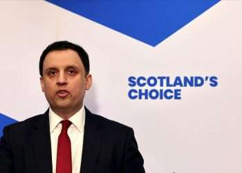 Scottish Labour MPs to hold ’emergency’ summit after Anas Sarwar demands Keir Starmer’s resignation