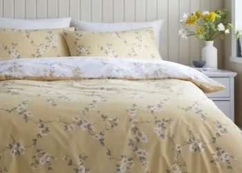 ‘Subtle’ Dunelm bedding set that ‘brightens up the bedroom’ gets 30% cut