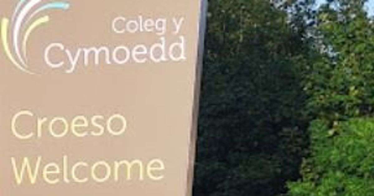 Teacher called student ‘sweet cheeks’ and said ‘nobody sees your phone though – right?’