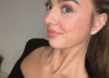 17-year-old told her symptoms were contraceptive or ‘being a teen’ had cancer