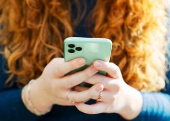 Millions of iPhone and Android owners should use this feature now