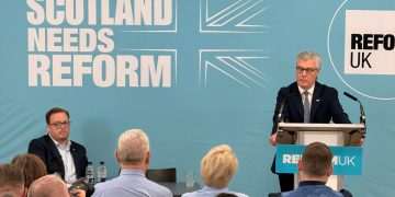 Reform Scotland leader backs candidate in ‘set fire to asylum seeker hotels’ row