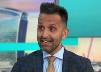 Seven warning signs as Dr Amir Khan says ‘you are never too young for bowel cancer’