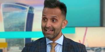 Seven warning signs as Dr Amir Khan says ‘you are never too young for bowel cancer’