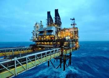 Keir Starmer ignores Donald Trump as UK Government set to legally ban new North Sea oil licenses