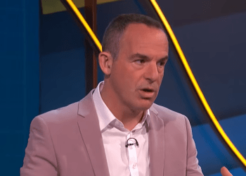 Martin Lewis alert for TUI, Jet2 and Ryanair holidaymakers ‘already booked’