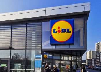 Lidl shoppers say ‘run’ for £2.50 beauty item ‘identical’ to popular £11 brand