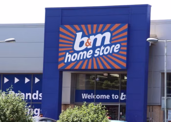 ‘Keep your home tidy and organised’ with new £25 B&M ‘lovely’ storage item